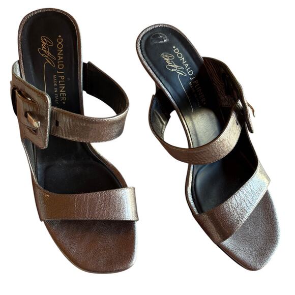 Donald J Pliner Bronze Metallic Side Buckle Sandals with Heels size 8 - Picture 4 of 16